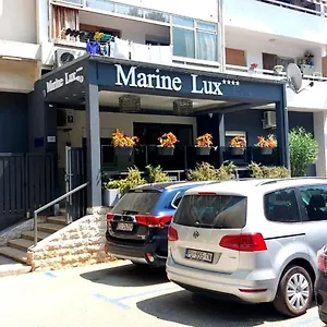 Marine Lux , Pula Chorwacja